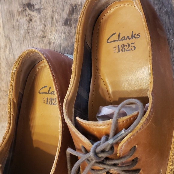 Clarks - Picture 4 of 8